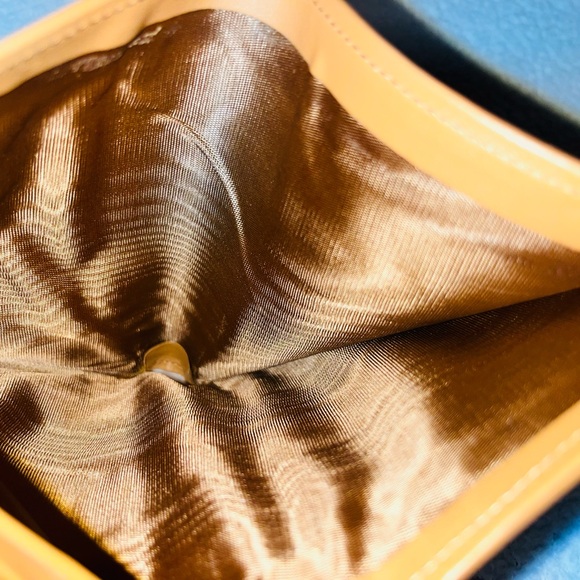 Celine Triomphe Kisslock Vintage leather wallet - Picture 8 of 11